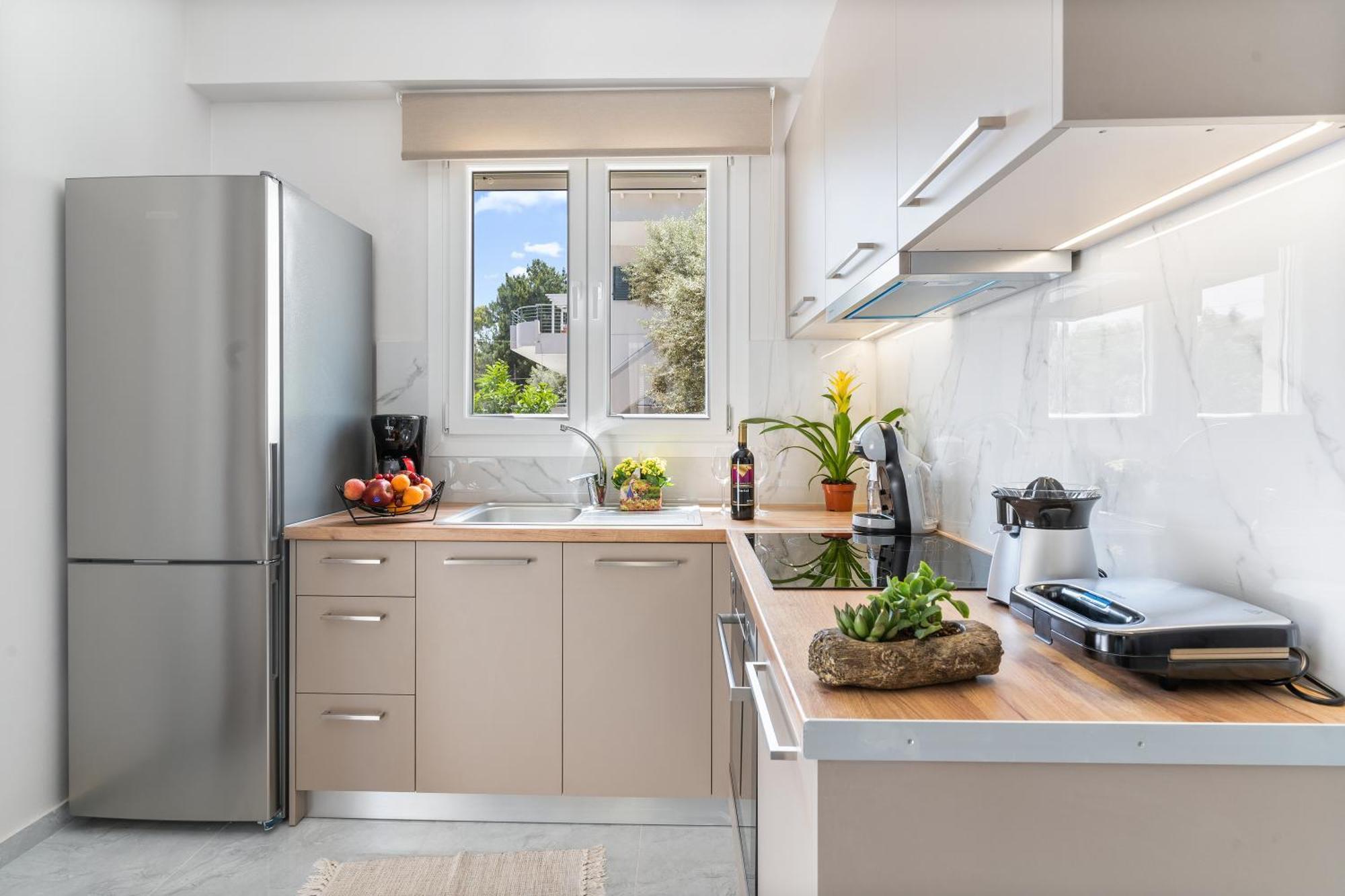 Miralis Apartments Никиана Екстериор снимка